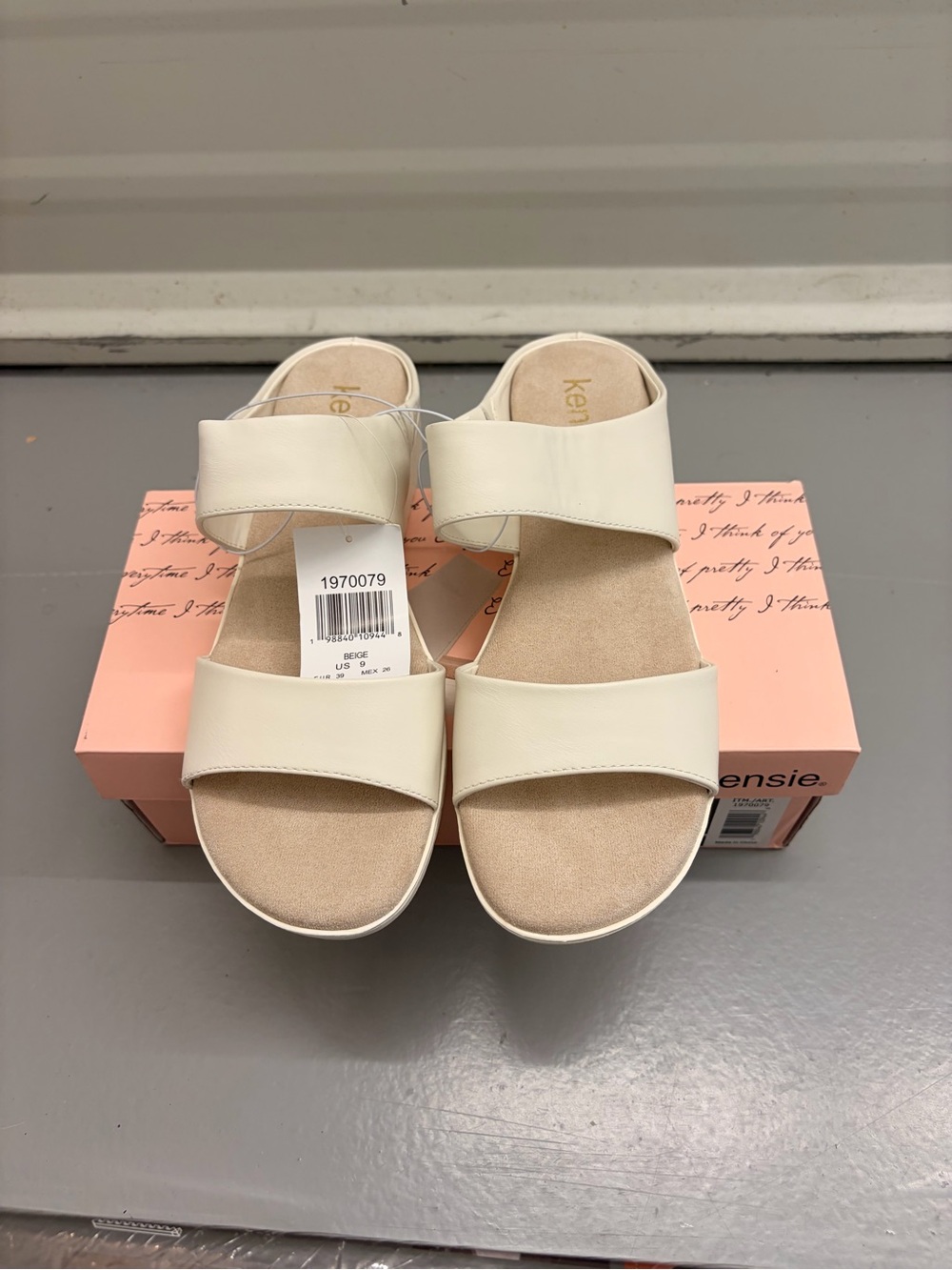 NWT Kensie Endy Comfort Double Strap Slide Sandals Beige Size 9